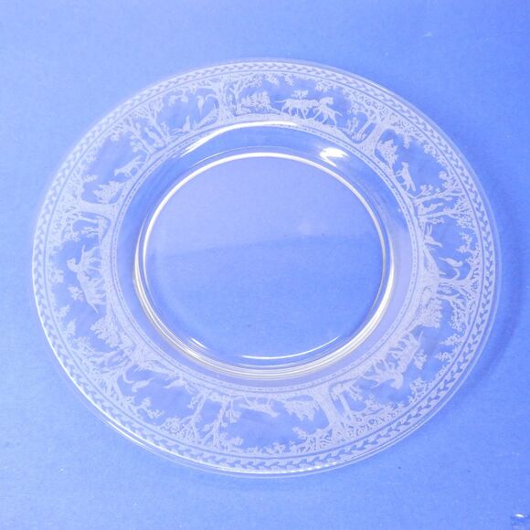 Wheeling Fox and Hounds Etched Glass Hunting Scene - Set 10 Luncheon Plates 8.5" - Picture 1 of 13